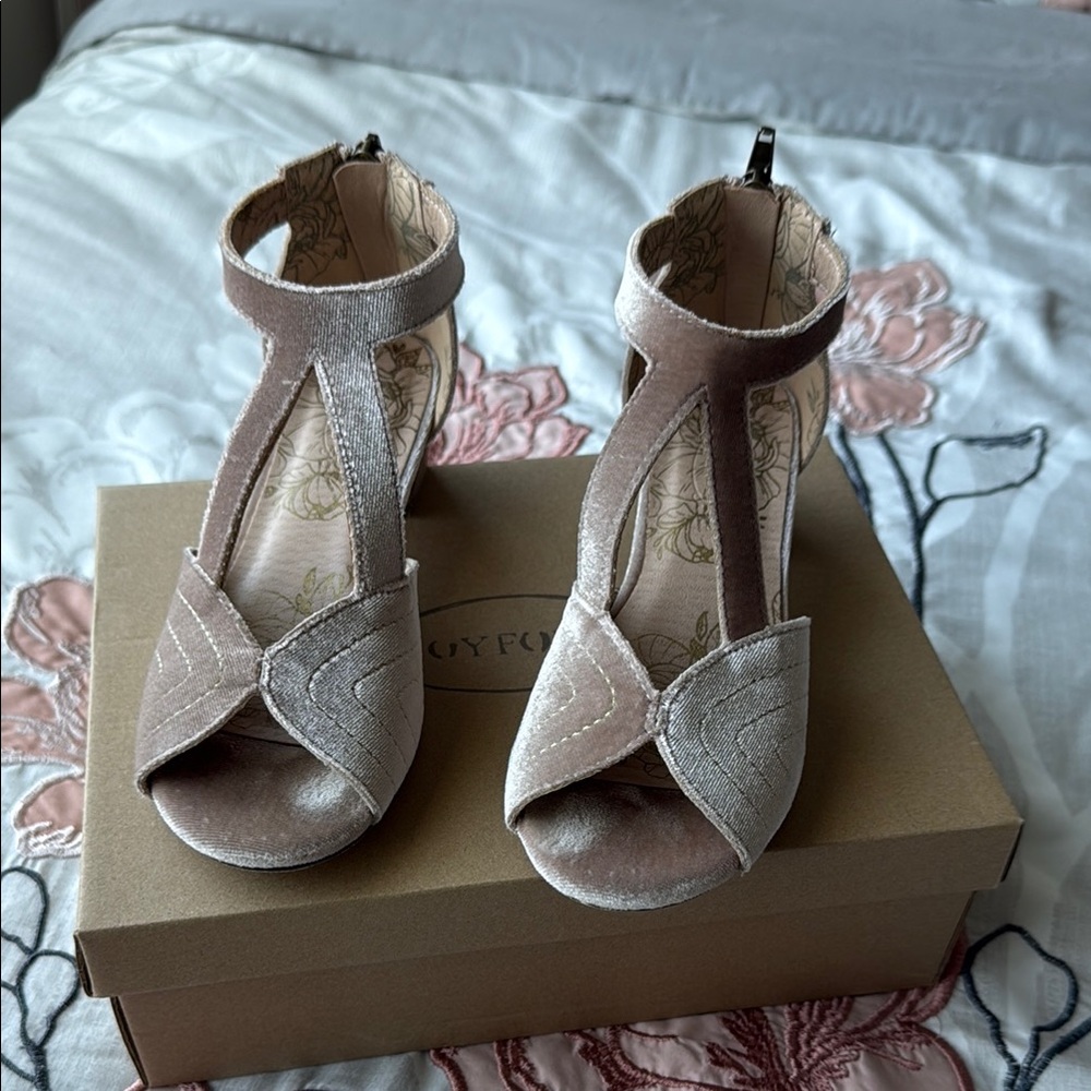 Joyfolie Tan Heels with X-Strap Design